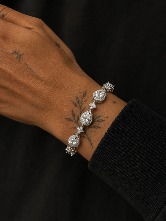 BELLORA ARMBAND™