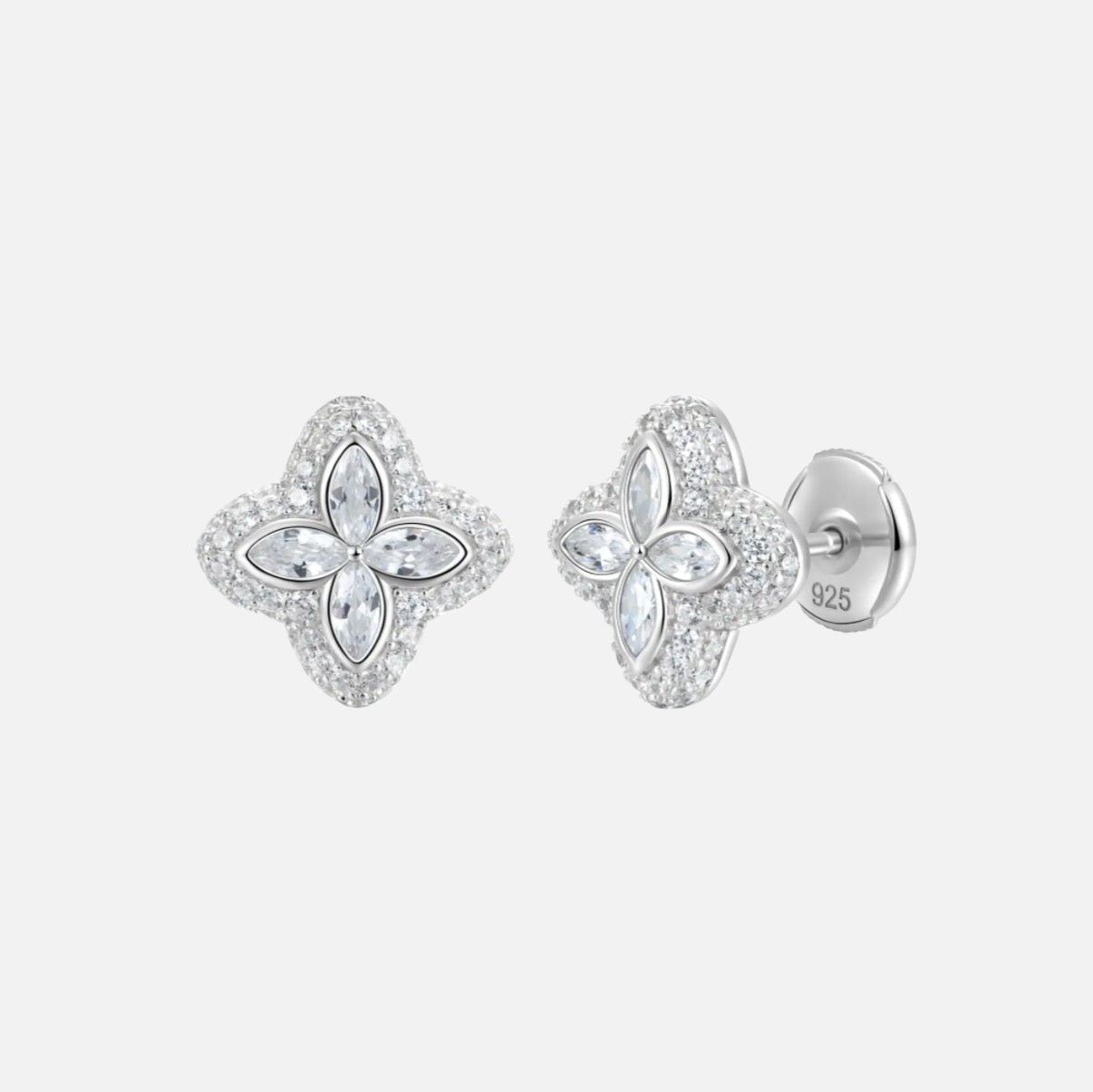 CLOVER ICED STUDS™