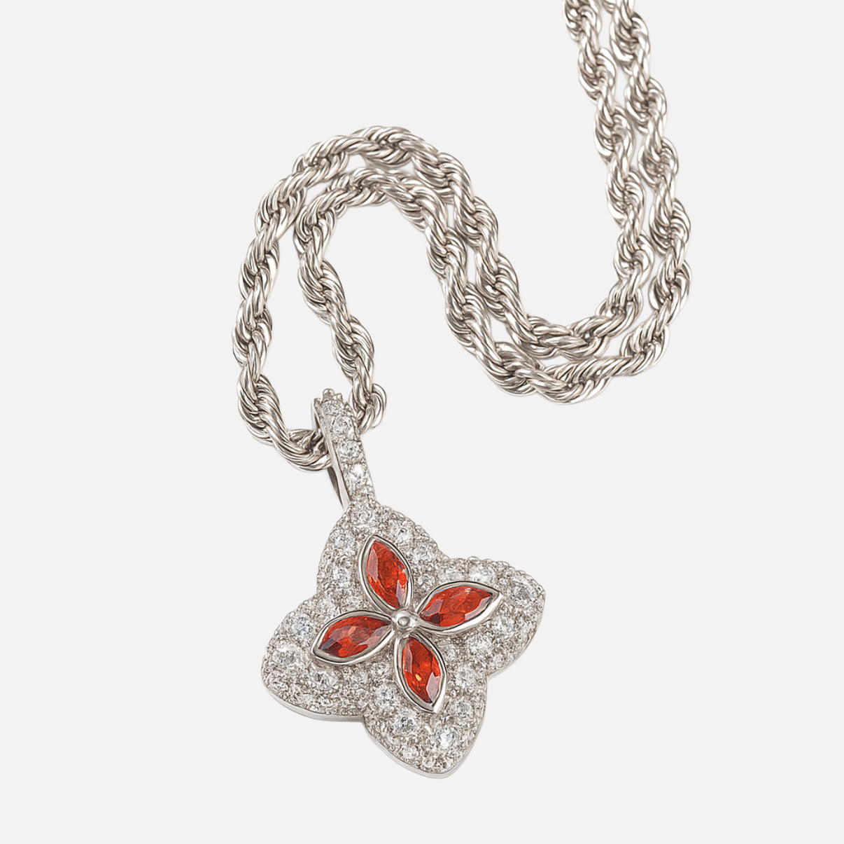 CLOVER ICED CHAIN