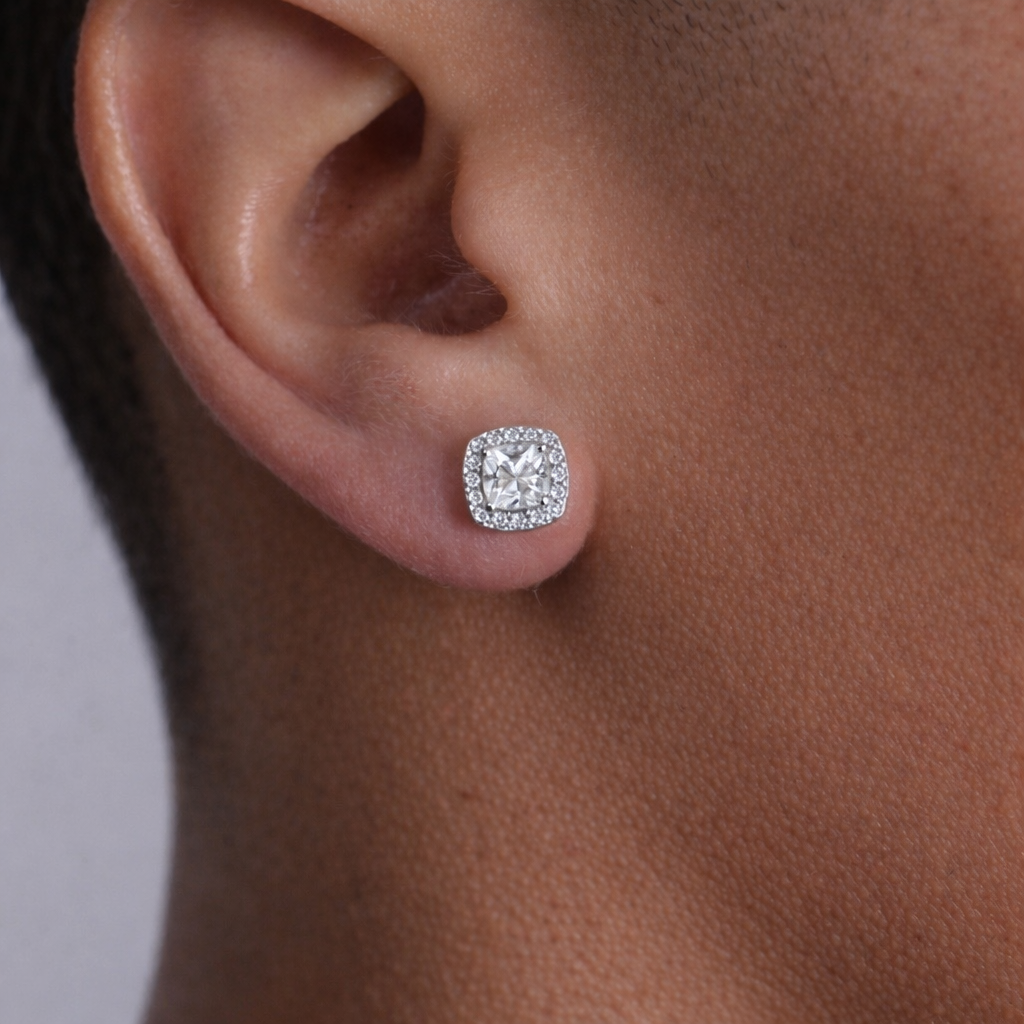 DEMIRO ICED STUDS™